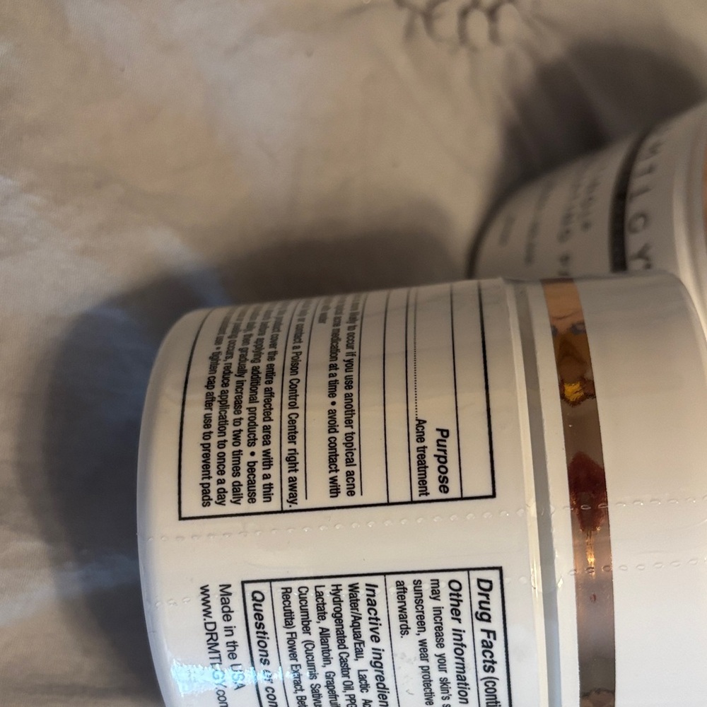 DRMTLGY TINGL Exfoliating Pads — White - Picture 3 of 3